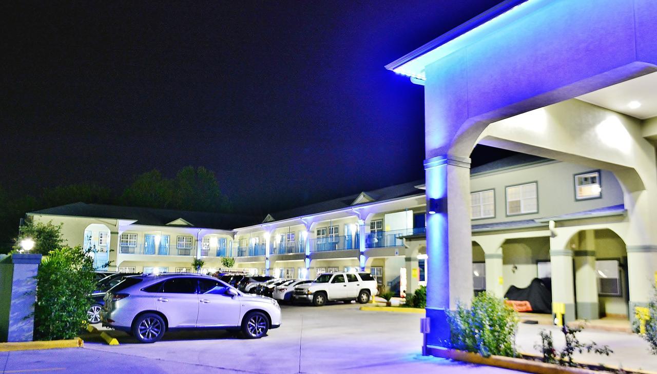Scottish Inn And Suites Alvin Extérieur photo