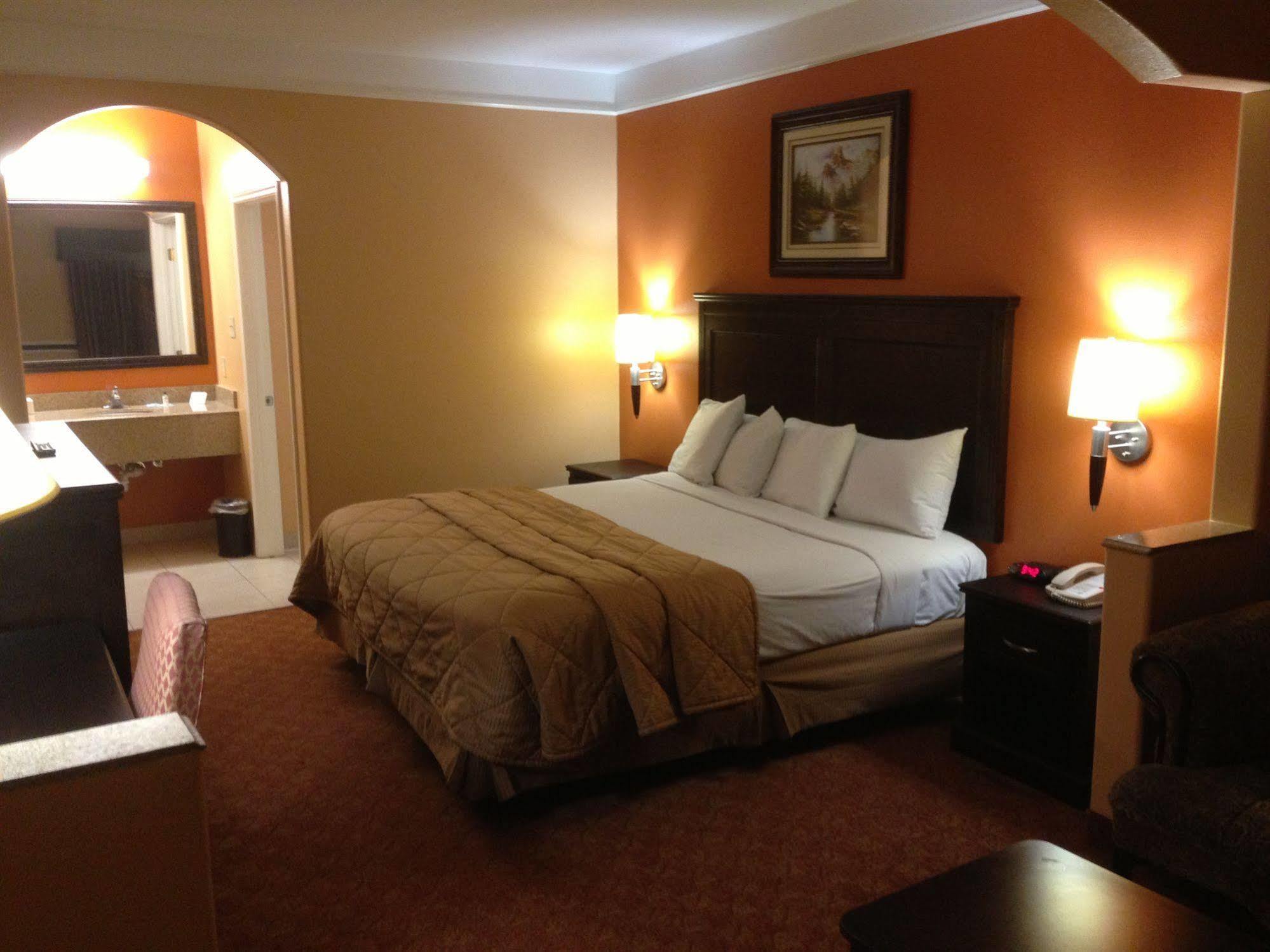 Scottish Inn And Suites Alvin Extérieur photo